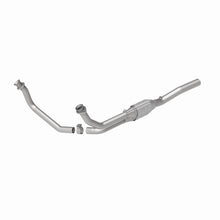 Load image into Gallery viewer, MagnaFlow Direct Fit Catalytic Converter 96-97 Dodge B1500/B2500/B3500 V8 Underbody