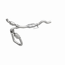 Load image into Gallery viewer, MagnaFlow Direct Fit Catalytic Converter 00-02 Dakota 3.9L