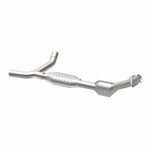 Load image into Gallery viewer, MagnaFlow Direct Fit Catalytic Converter 01-03 Ford E150 4.2L P/S
