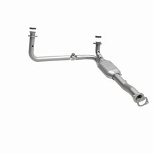 Load image into Gallery viewer, MagnaFlow Direct Fit Catalytic Converter California Grade 96-99 GM K/C 1500/2500 5.0L V8/4.3L V6
