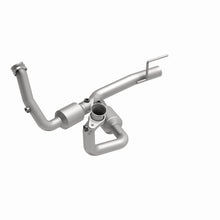 Load image into Gallery viewer, MagnaFlow Direct Fit Catalytic Converter 99-01 G Cherokee 4.7 fr OEM