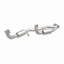 Load image into Gallery viewer, MagnaFlow Direct Fit Catalytic Converter 99-00 Windstar 3.0L V6
