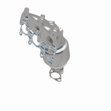 Load image into Gallery viewer, MagnaFlow Direct Fit Catalytic Converter 07-09 Hyundai Santa Fe 2.7L