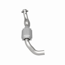 Load image into Gallery viewer, MagnaFlow Direct Fit Catalytic Converter 97-98 F150/F250 4.6L 4Wd D/