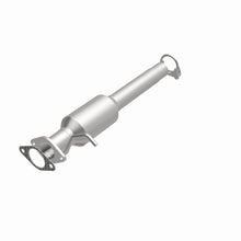 Load image into Gallery viewer, MagnaFlow Direct Fit Catalytic Converter 04-06 Toyota Outlander 2.4L