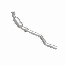 Load image into Gallery viewer, MagnaFlow DF Cat Conv 05-09 Chrysler 300/Dodge 06-09 Charger/05-07 Magnum 5.7L P/S *NOT CALIFORNIA*