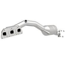 Load image into Gallery viewer, MagnaFlow Direct Fit Catalytic Converter 05-09 Audi A8 6.0L