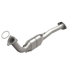 Load image into Gallery viewer, MagnaFlow Direct Fit Catalytic Converter 03-06 Hummer H2 6.0L P/S